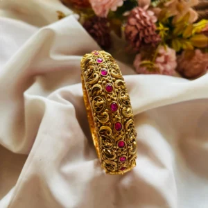 MANGALYA BANGLE