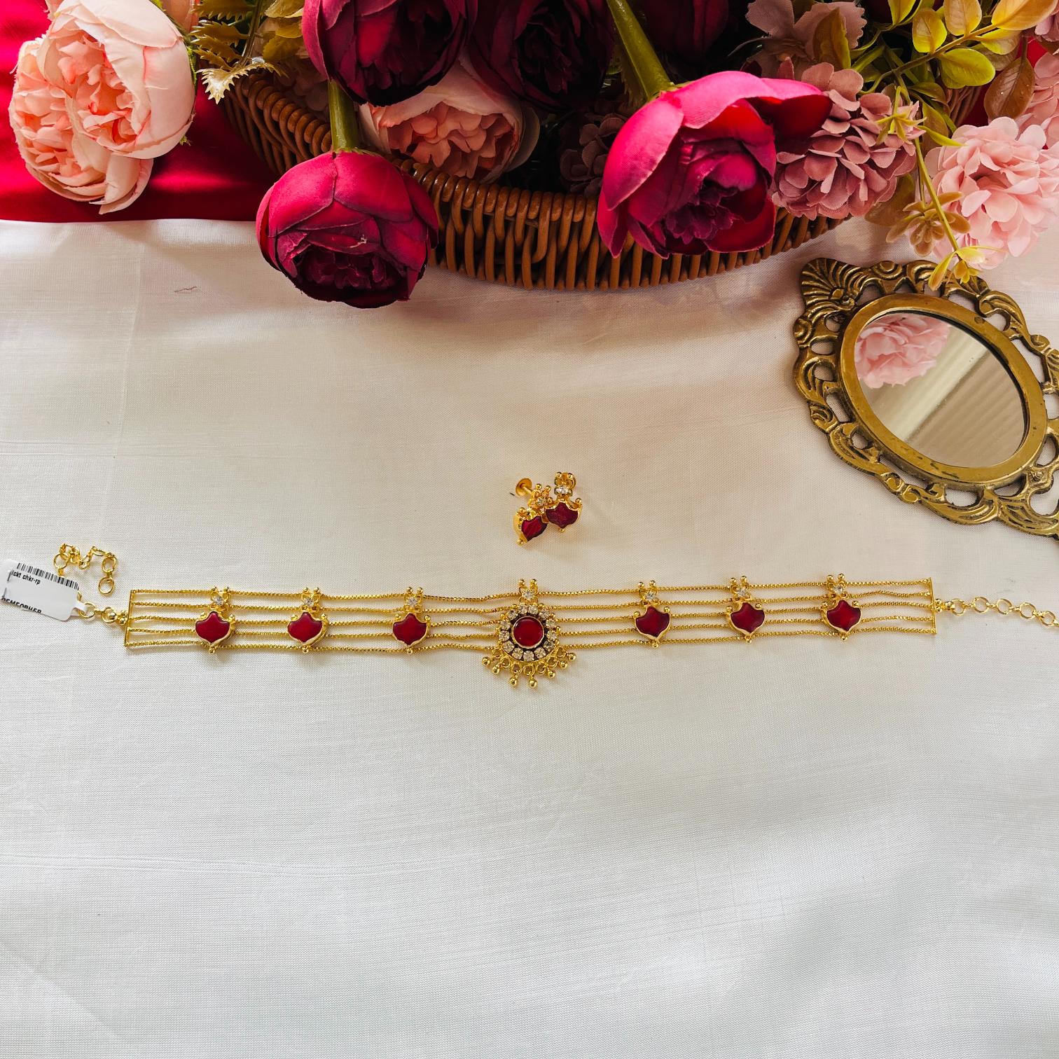 RED PALAKKA CHOKER