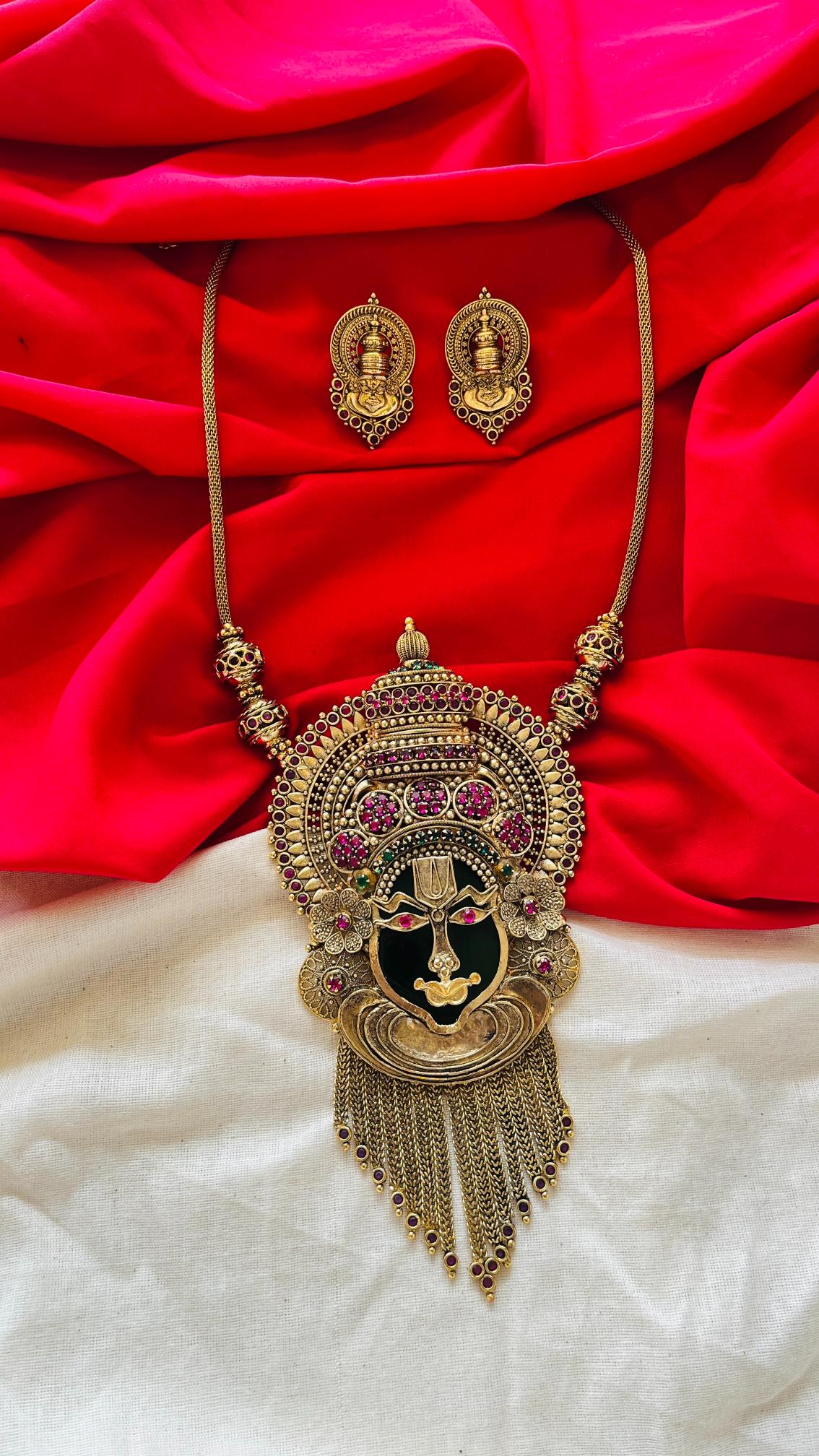 KADHAKALI PENDENT CHAIN